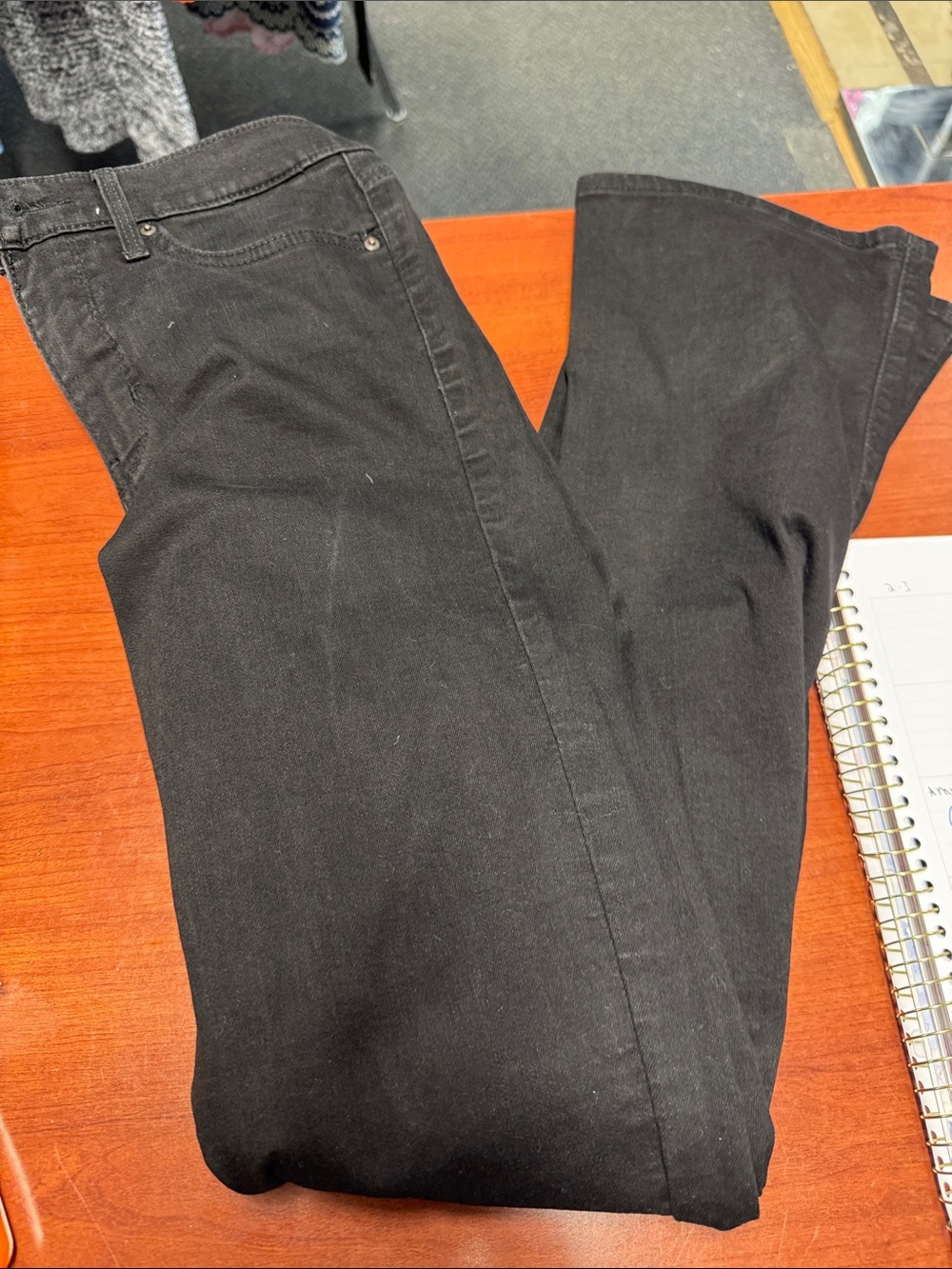 Levi Strauss shaping bootcut jeans size 30 // 091846
